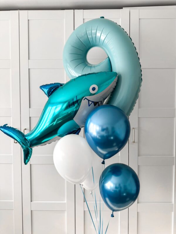 bukiet balonowy rekin i cyfra