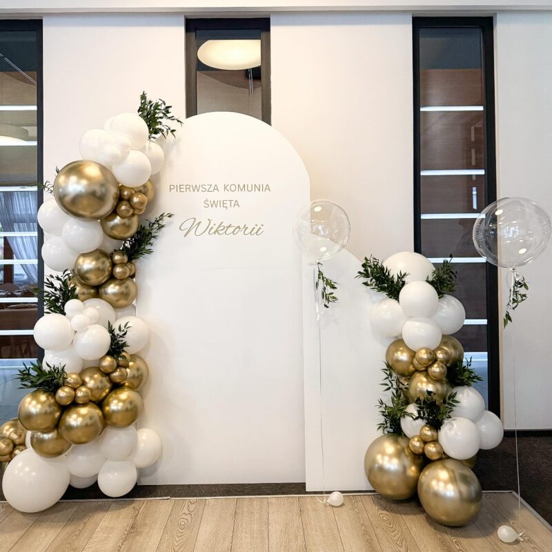 scianka do zdjec na komunie the piano