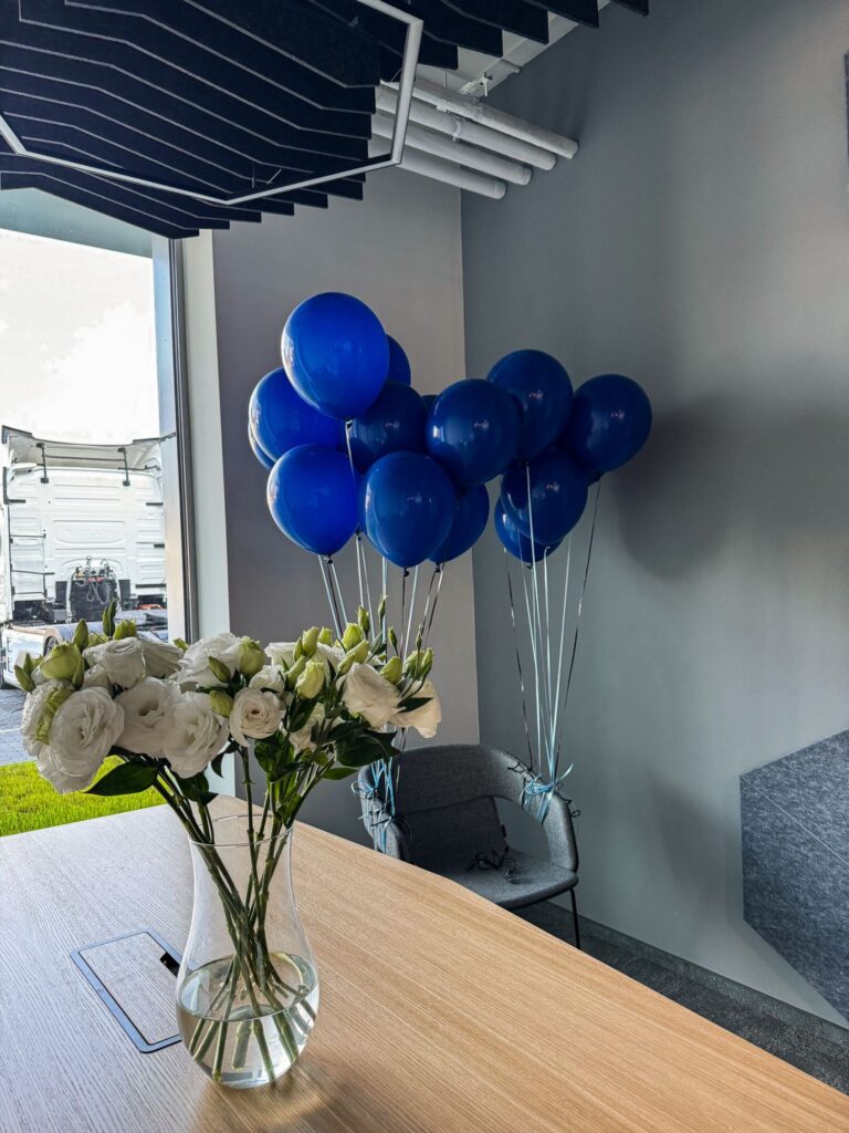 balony z helem niebieskie